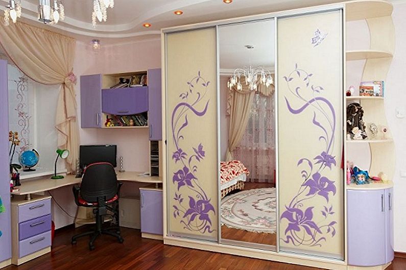 Interior design of a small children's room - photo