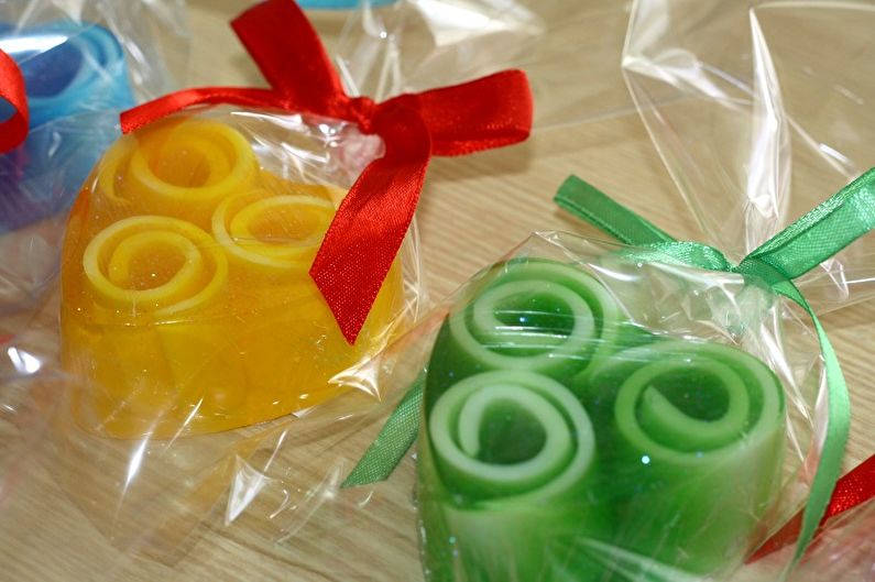 DIY February 14 Gifts - Photo Ideas