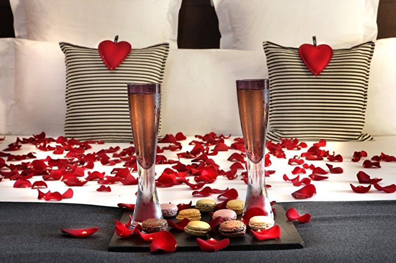 We decorate the apartment on February 14 - photo