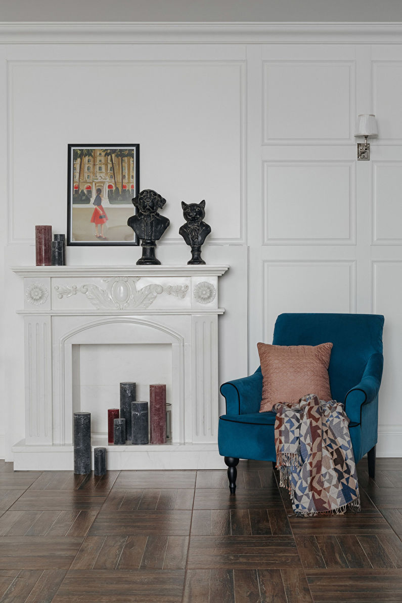 Classic-style Living Room with vibrant accents - photo 5