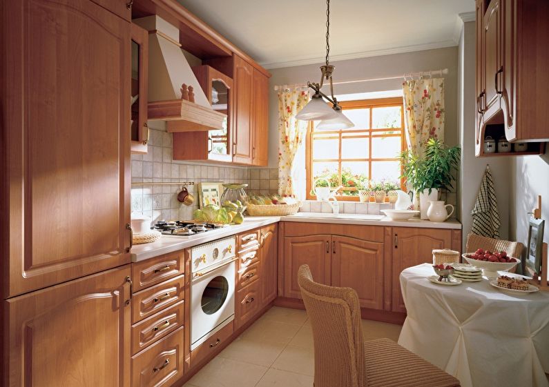 Kitchen design 9 sq.m. in classic style