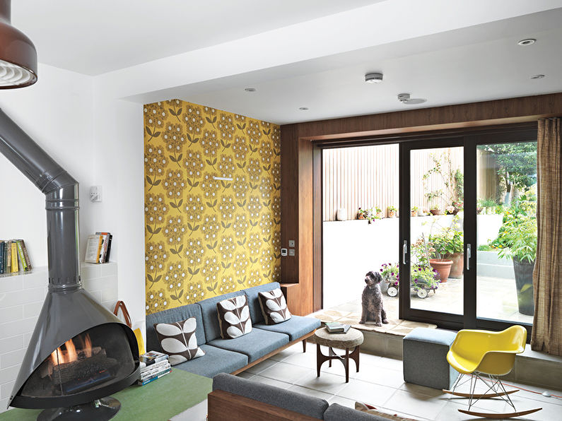 Yellow wallpaper for the hall