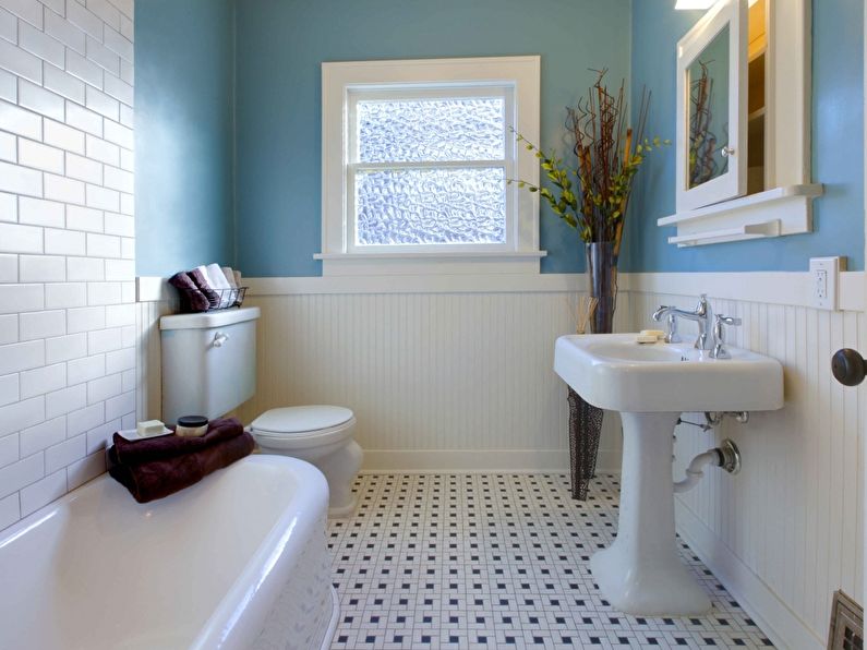Floor design in a small bathroom