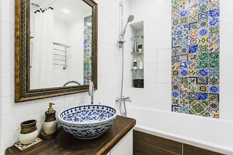Design of a small bathroom of 2 sq.m.