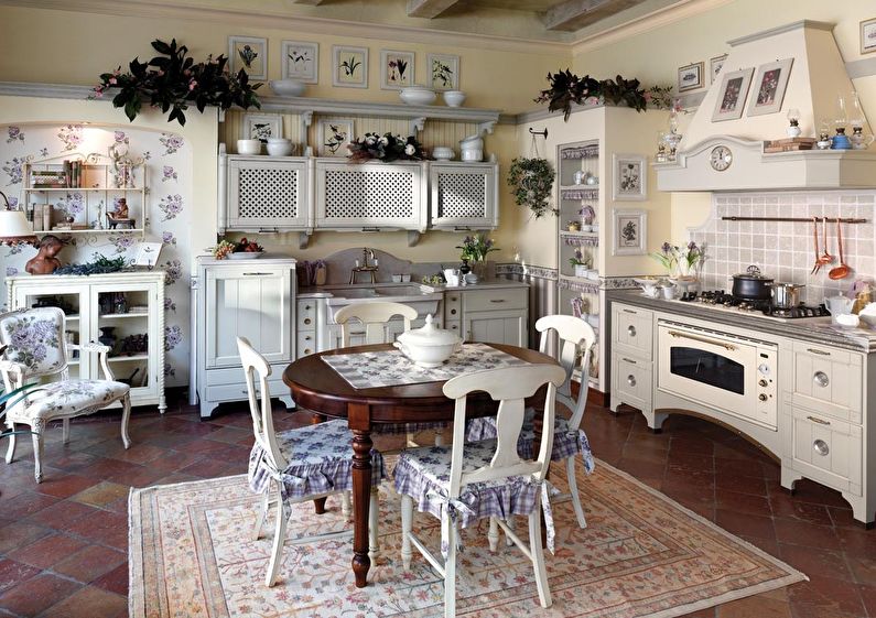 Design and decor of the Provence style kitchen