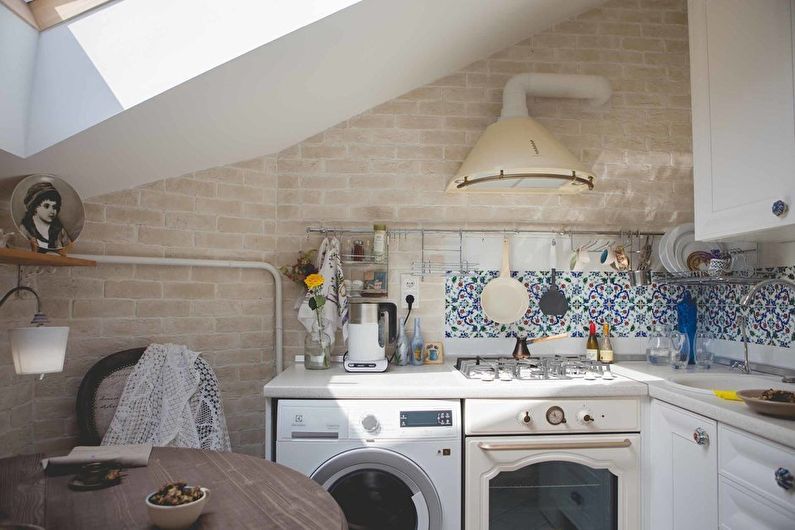 Design of a small kitchen in the style of provence