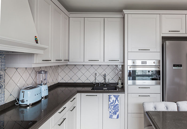 Fragrance of Delicacy: Design of a light kitchen