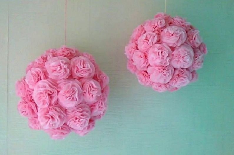 DIY flowers from napkins - photo