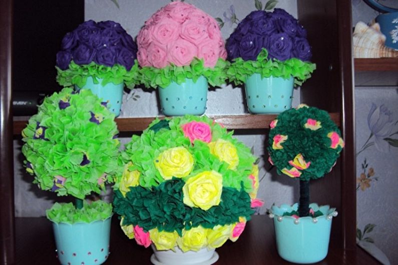 DIY flowers from napkins - photo