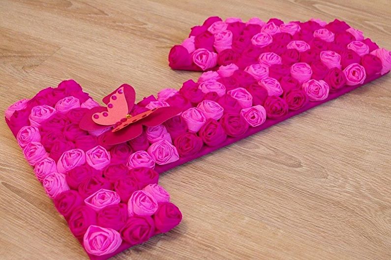 DIY flowers from napkins - photo