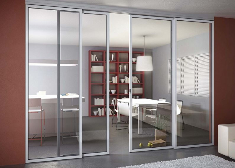 All-glass partitions in the apartment