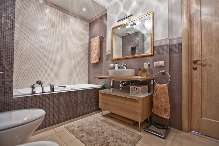 Bathroom in Khrushchev - proper lighting