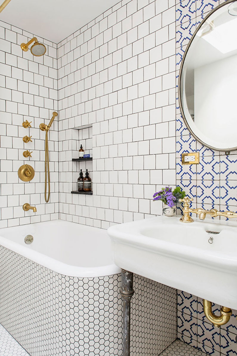 Interior design of a bathroom in Khrushchev