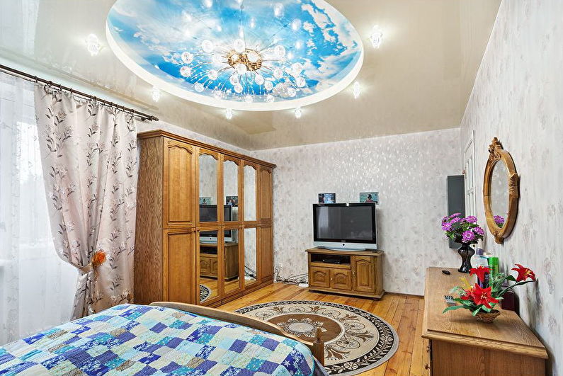 Two-level suspended ceilings in the bedroom