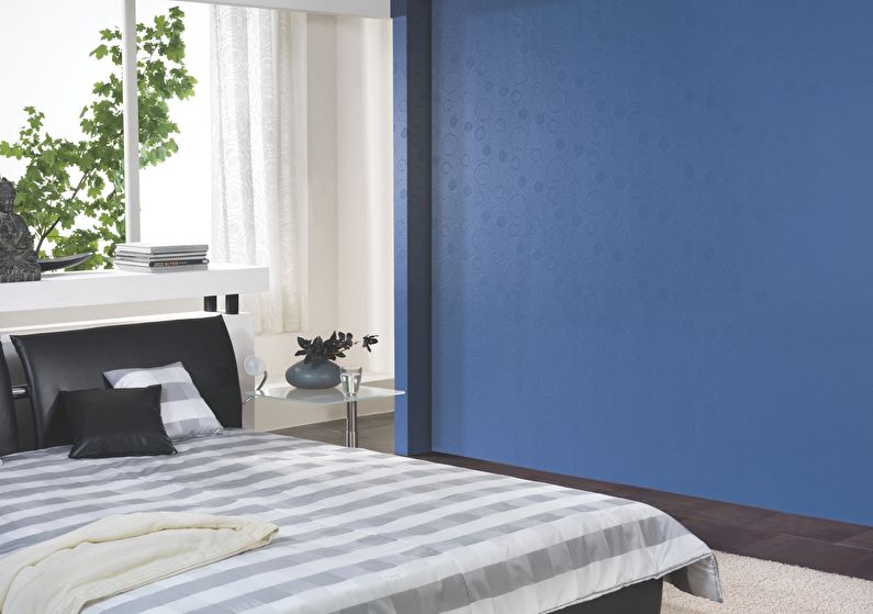 Cullets in the bedroom interior