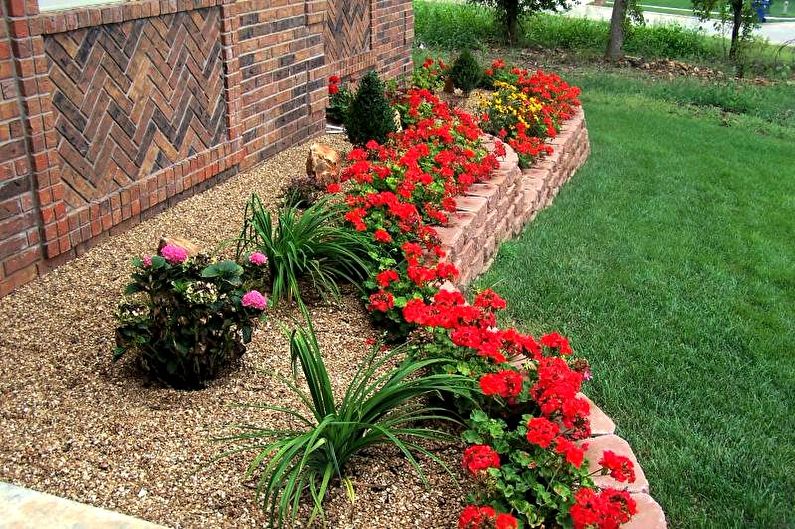 Border - Flowerbed at the cottage, ideas for landscape design