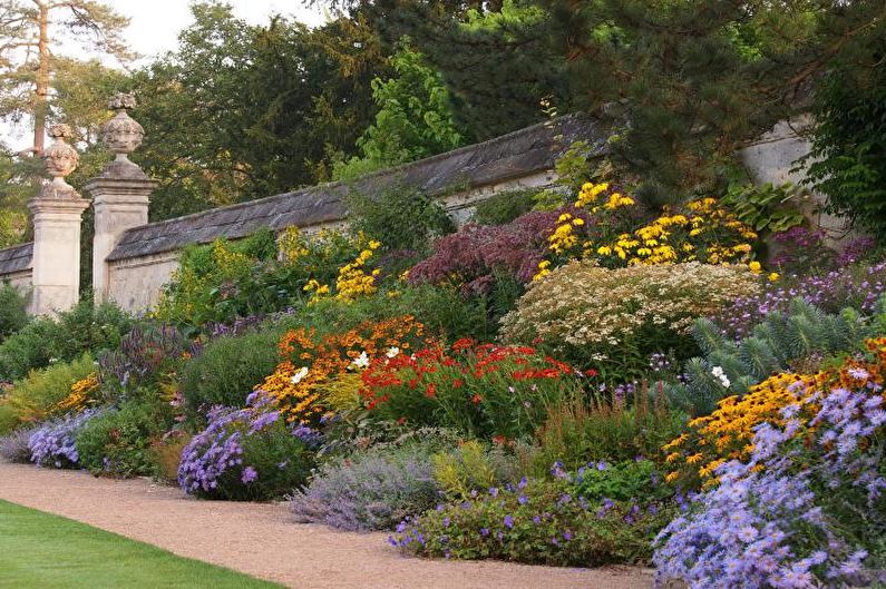 Mixborder - Flowerbed at the cottage, ideas for landscape design
