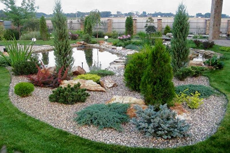 Stone Garden - Flowerbed at the cottage, ideas for landscape design