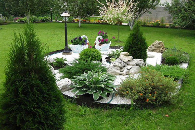 Stone Garden - Flowerbed at the cottage, ideas for landscape design