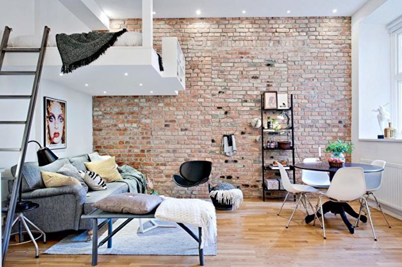 Brick wall in the interior - Features