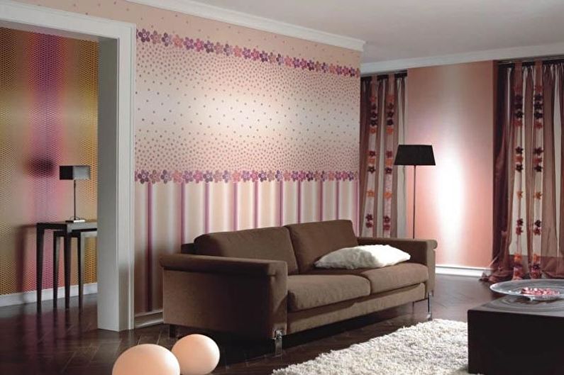 Combination of wallpapers in the living room - photo