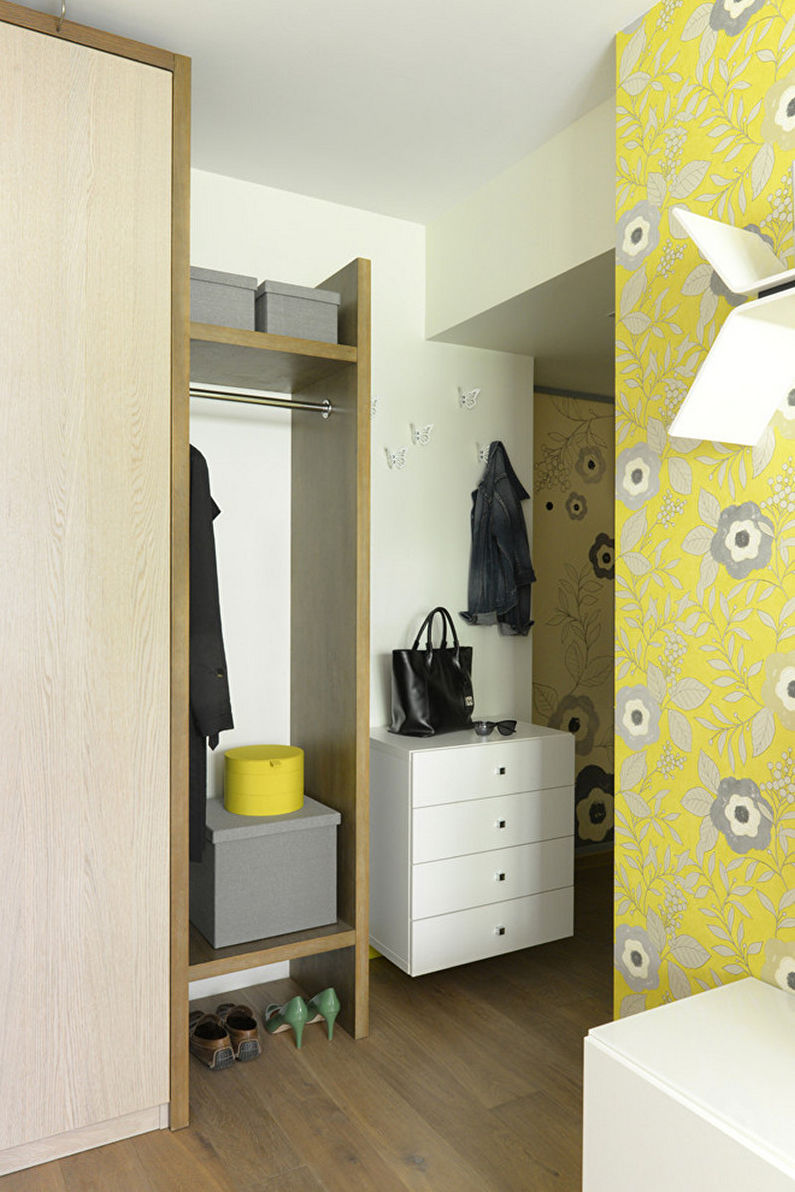 Wallpaper for the hallway - How to choose wallpaper in the apartment