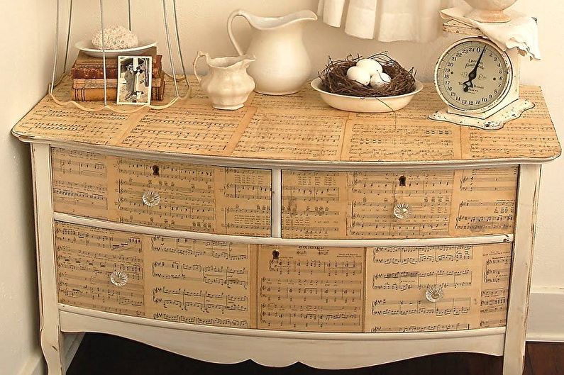 Découpage de poitrine - Découpage de meubles de bricolage