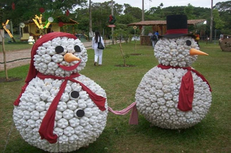 DIY plastic bottle crafts - photo