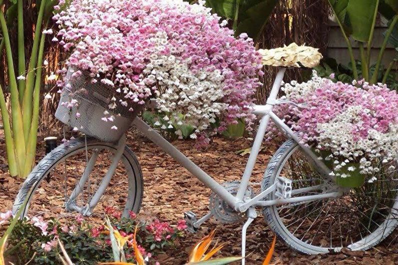 Flowers for the Cottage - Flower Garden Using Old Things