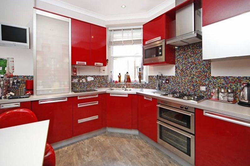 Kitchen interior design in red - photo