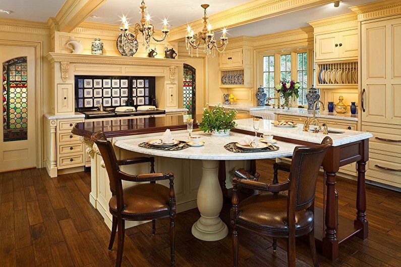 Classic yellow kitchen - Interior Design