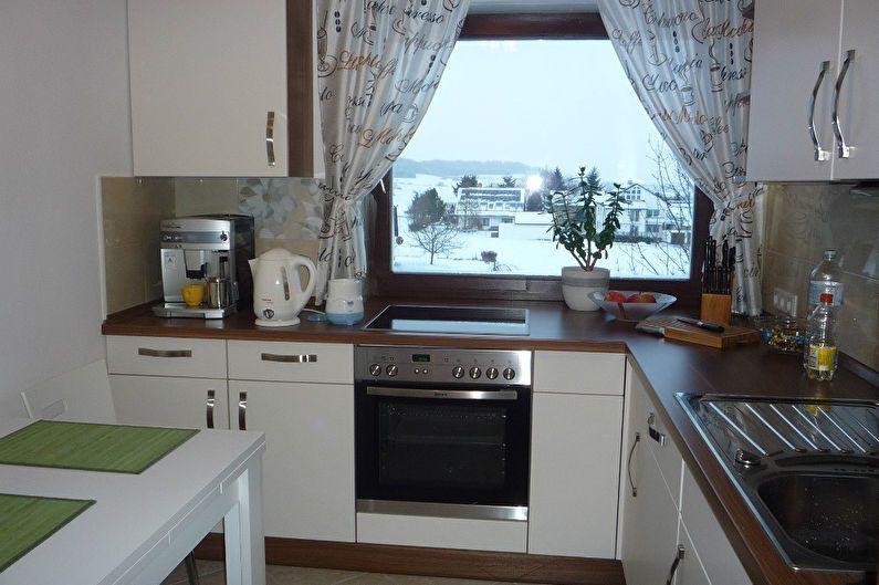 Kitchen interior design 6 sq.m. - Photo