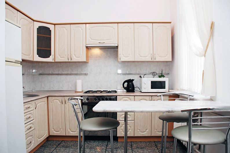 Kitchen interior design 6 sq.m. - Photo