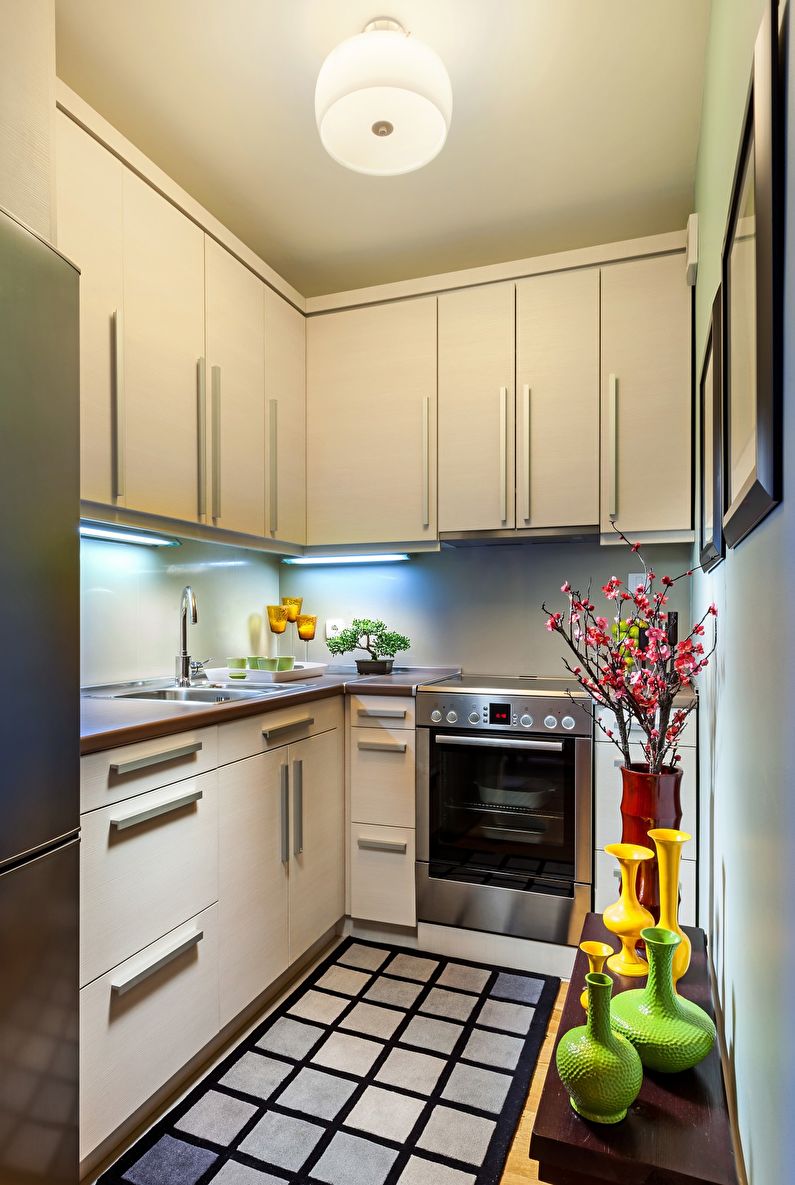 Kitchen interior design 6 sq.m. - Photo