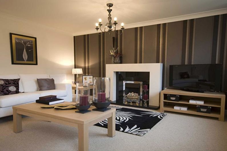 Combination of wallpapers in the living room - photo