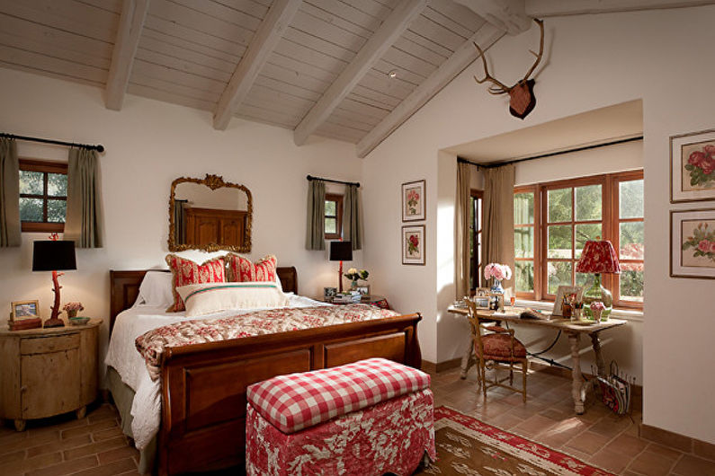Provence style bedroom decor