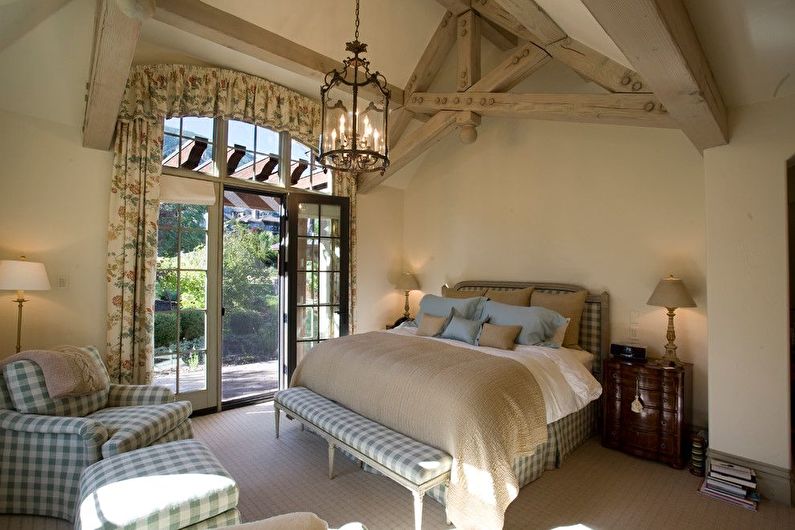 Provence Style Bedroom Design - Proper Lighting