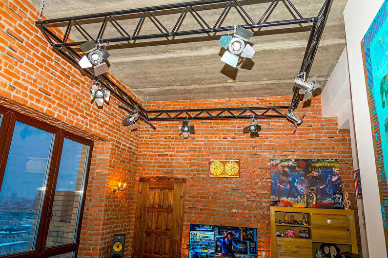 Lägenhetsdesign i loftstil för ett ungt par, Tyumen - foto
