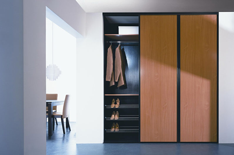 Schuifkasten voor een hal in minimalistische stijl