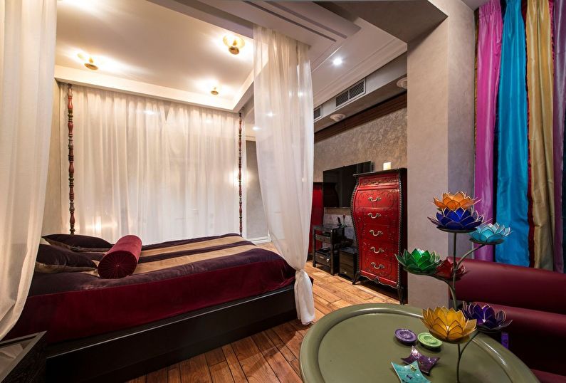 Apartment with Telephone Box - photo 11