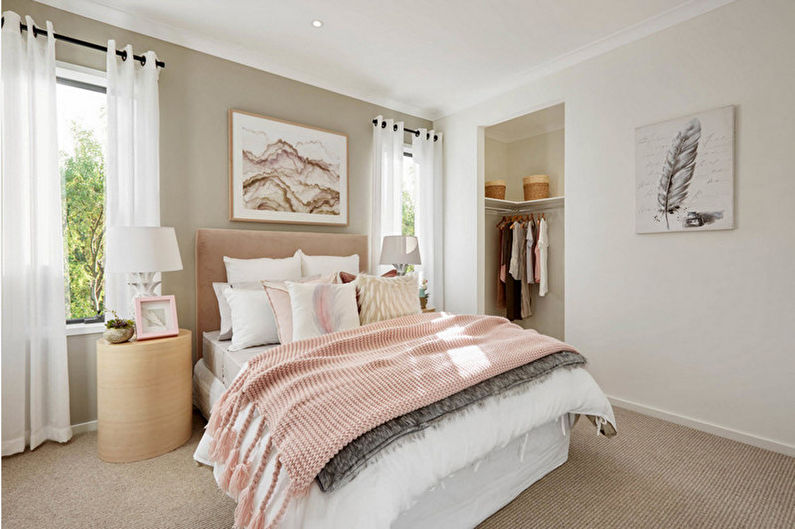 Beige bedroom - interior design photo