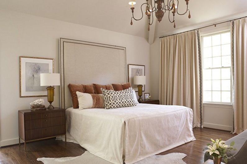 Beige bedroom - interior design photo