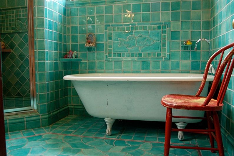 Retro Turquoise Bathroom - Interior Design