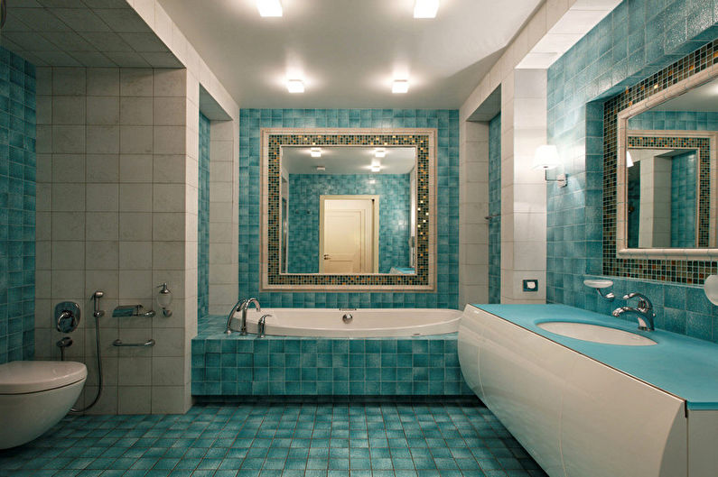 Turquoise bathroom - interior design photo