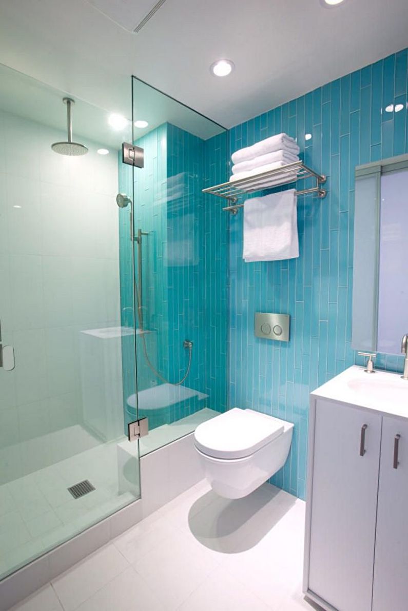 Turquoise bathroom - interior design photo