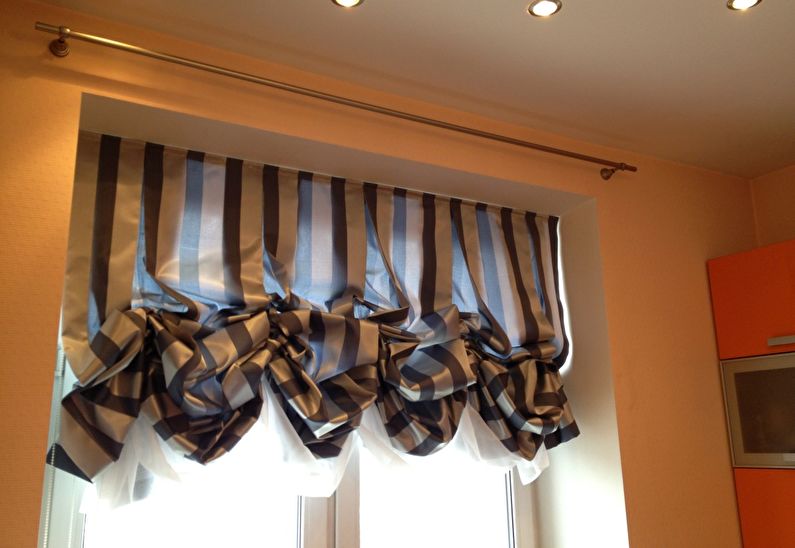 Austrian curtains for the kitchen