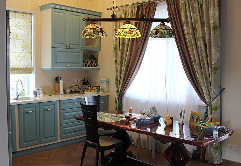 Curtains in the kitchen - photo