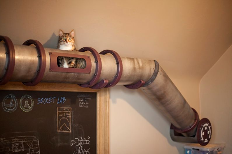 DIY cat house - photo