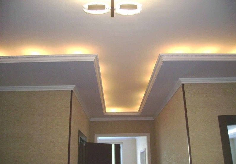 False ceiling in the hallway / corridor - photo