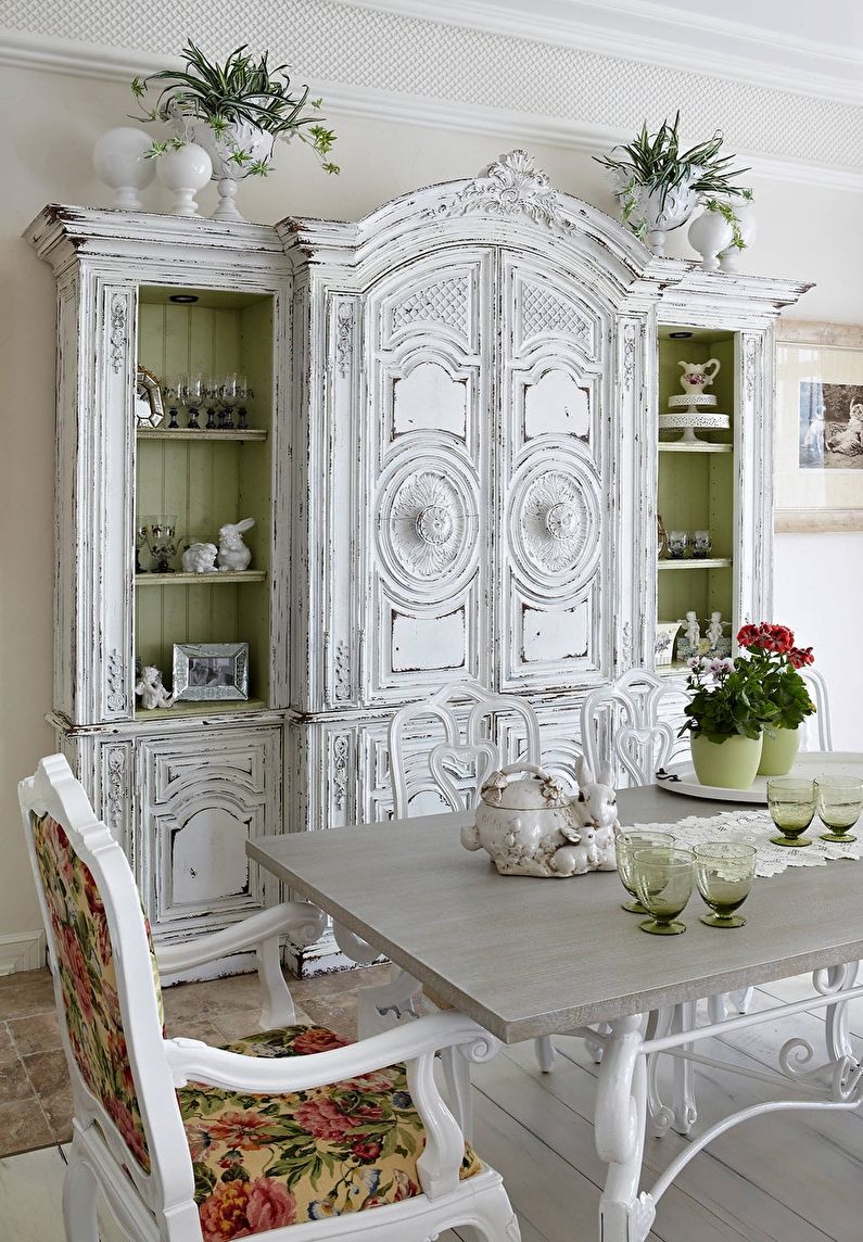 Provence in the interior - Furniture